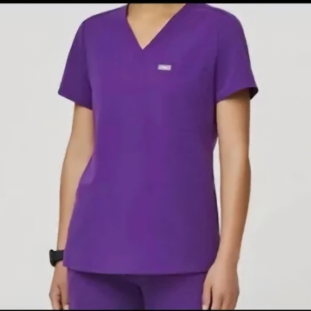 *Figs Scrub Top One Pocket Purple Size Medium - Picture 3 of 8